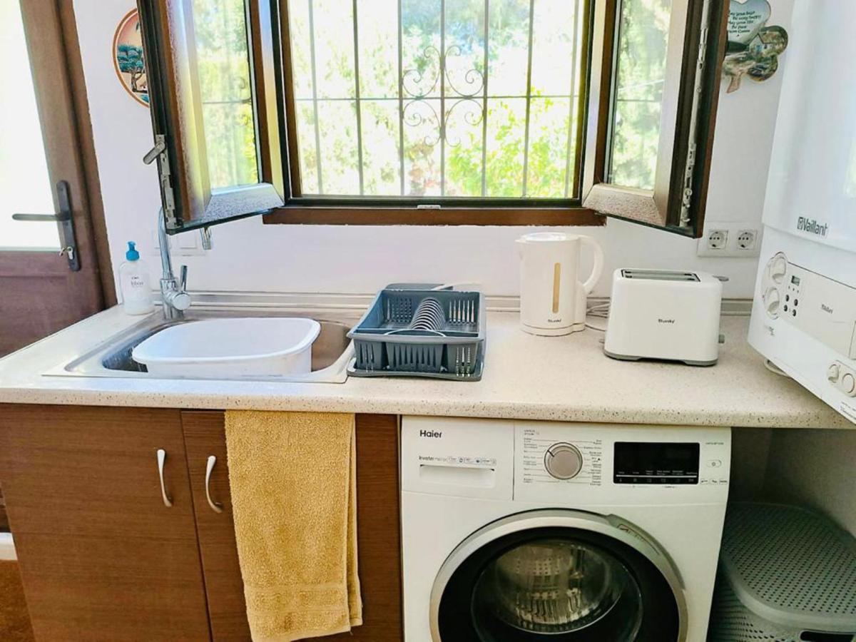 1-Bed Apartment Close To Moraira Town Centre Exterior foto